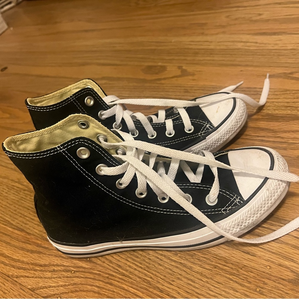 High top Converse Black and White High-Top Sneakers